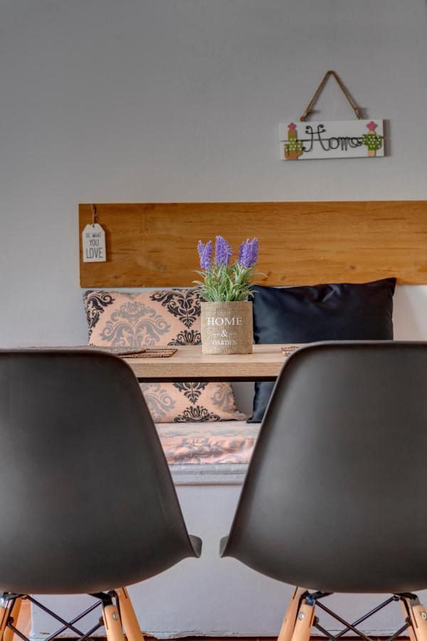 Fabbrica Bnb Vari  ภายนอก รูปภาพ